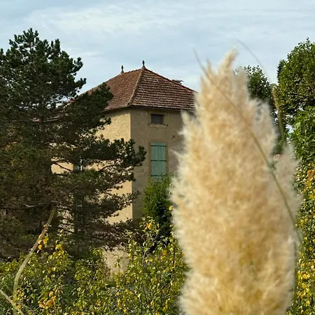 La Maison Carree - Escape To Timeless French Charm Chalabre