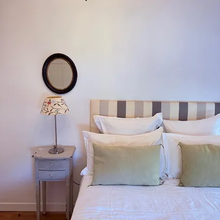 펜션 La Maison Carree - Escape To Timeless French Charm