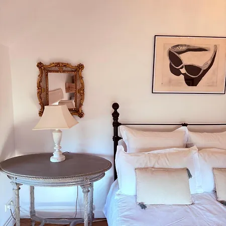 La Maison Carree - Escape To Timeless French Charm 펜션 Chalabre