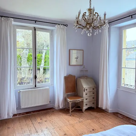 La Maison Carree - Escape To Timeless French Charm