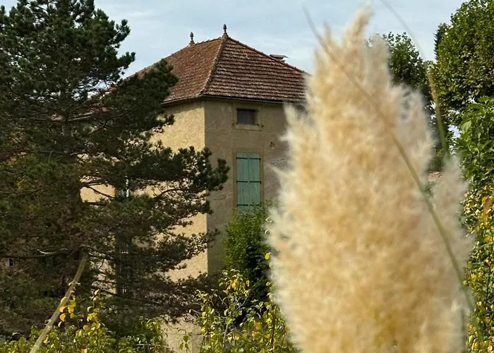 La Maison Carree - Escape To Timeless French Charm Chalabre